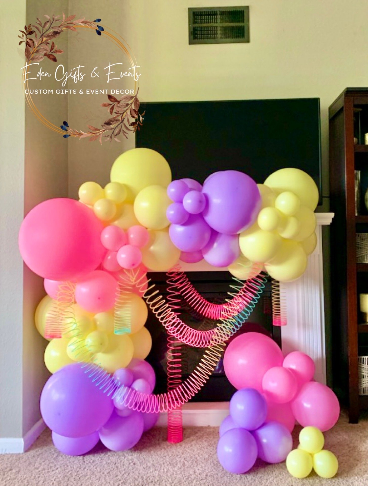 Eden Gifts & Events is Jacksonville's premier destination for custom gifts and event styling.  We offer unique, tailored gifts, stunning event backdrops, and breathtaking balloon installations- including garlands, arches, columns, and marquees.  All 