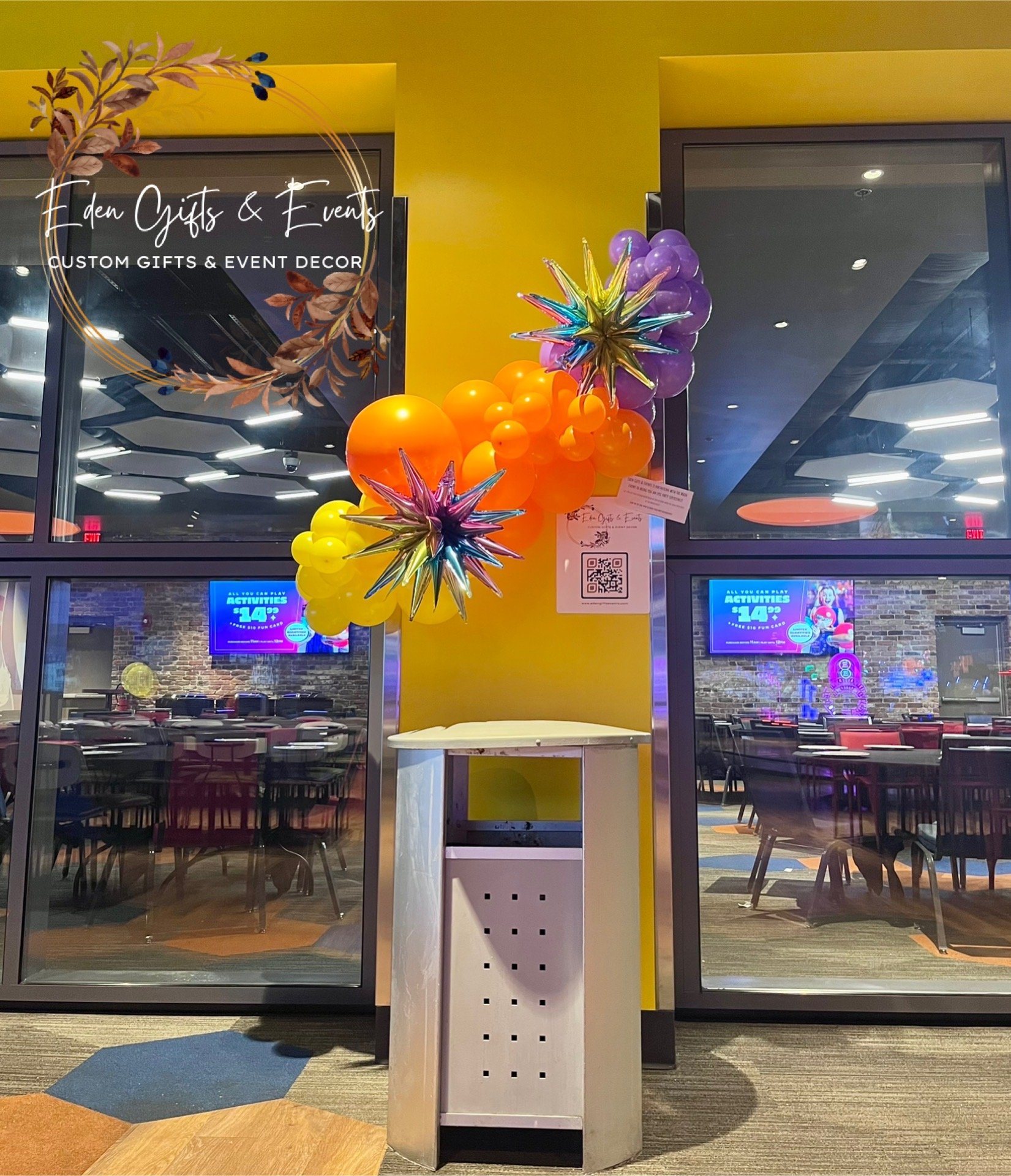 Eden Gifts & Events is Jacksonville's premier destination for custom gifts and event styling.  We offer unique, tailored gifts, stunning event backdrops, and breathtaking balloon installations- including garlands, arches, columns, and marquees.  All 