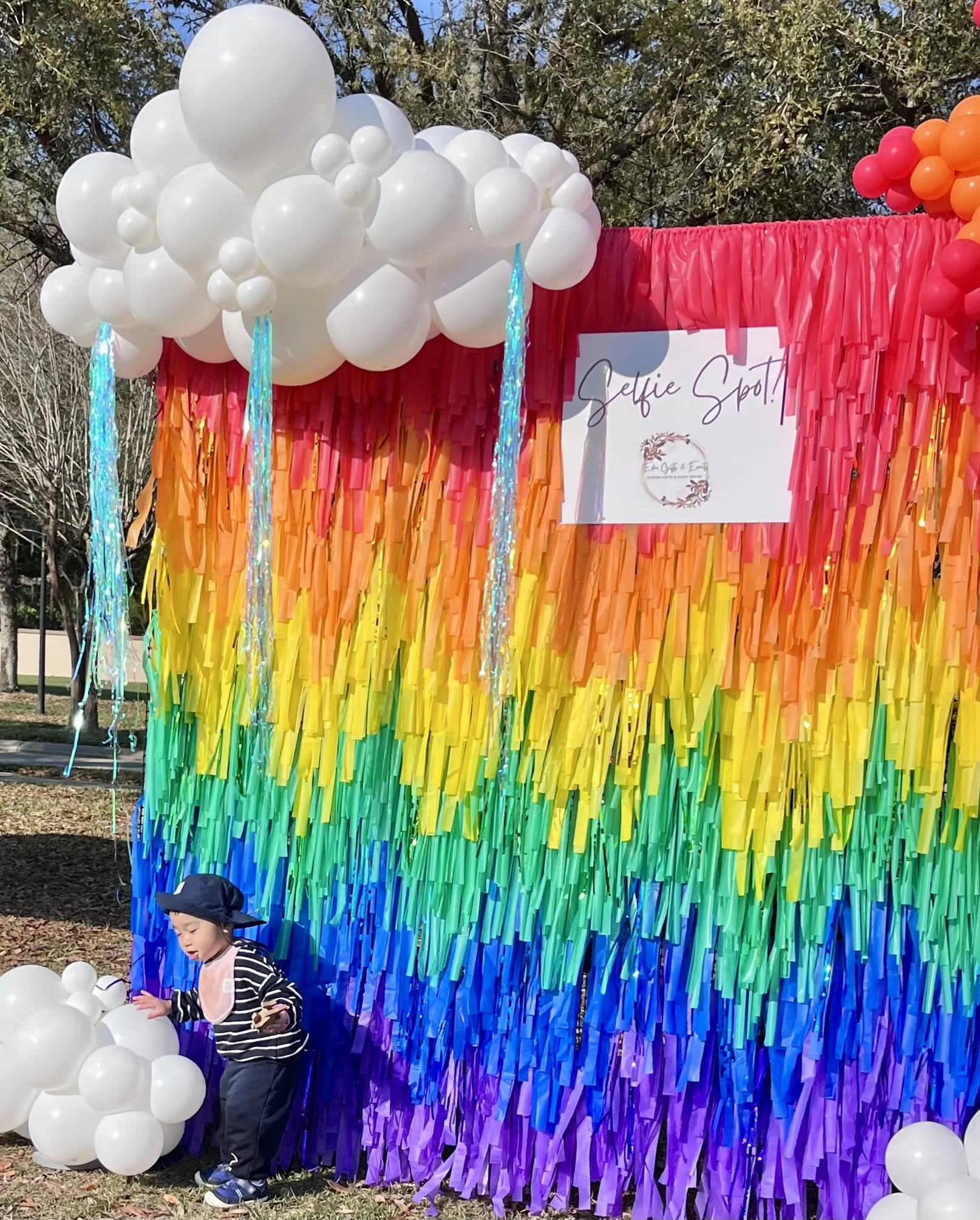 Eden Gifts & Events is Jacksonville's premier destination for custom gifts and event styling. We offer unique, tailored gifts, stunning event backdrops, and breathtaking balloon installations—including garlands, arches, columns, and marquee displays.