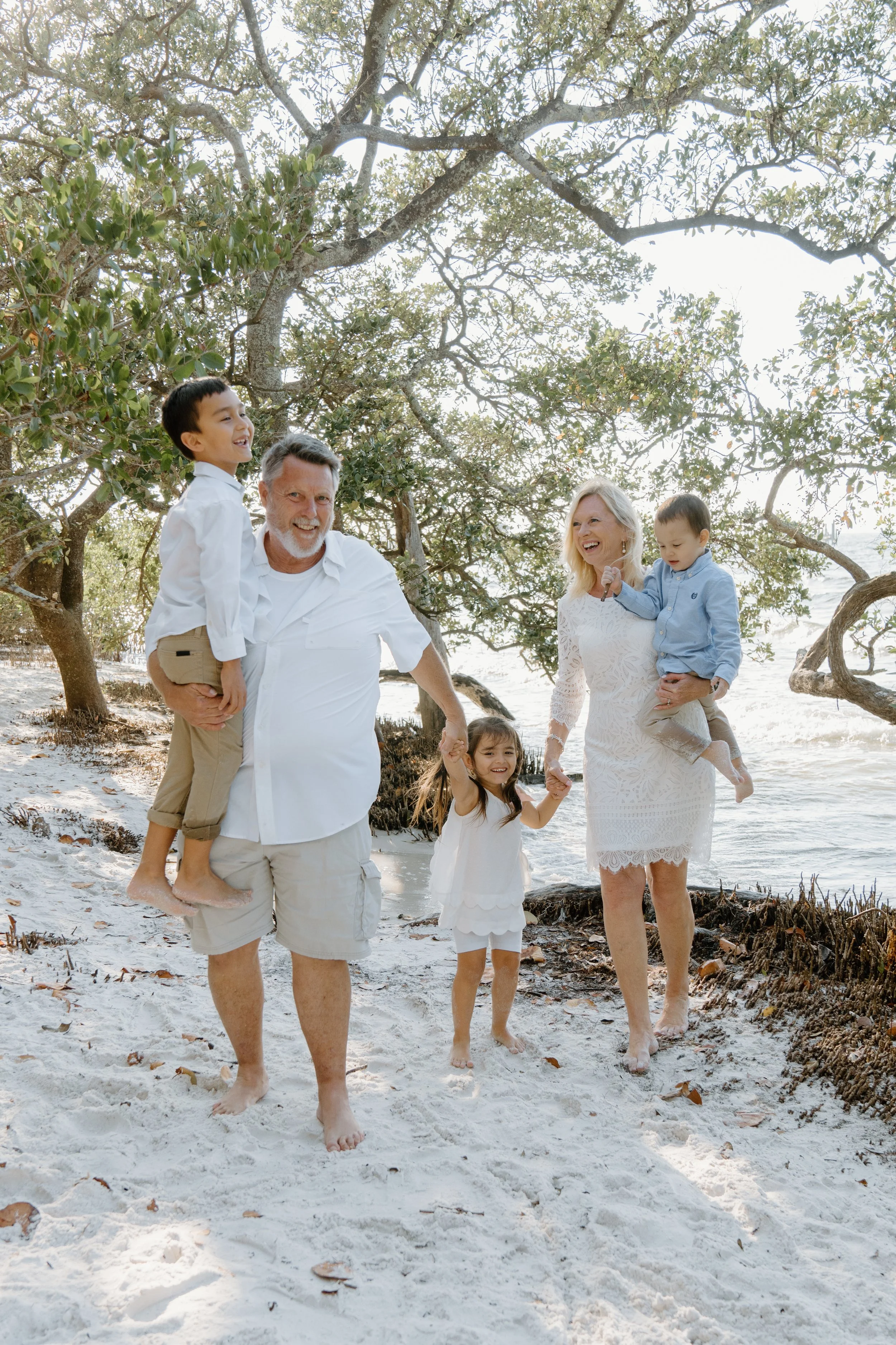 Extended Family Photo Shoot at De Soto Park in Bradenton, FL