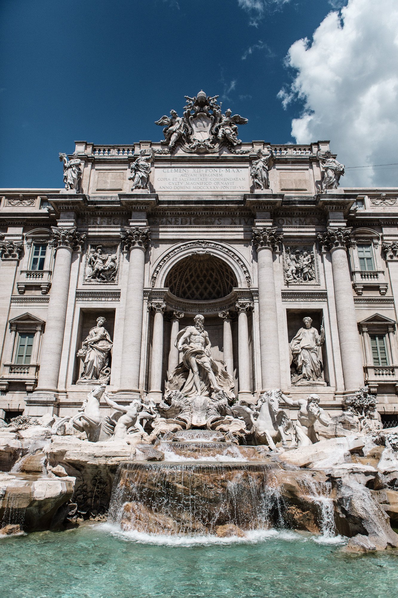  Trevi Fountain, Rome, Italy 