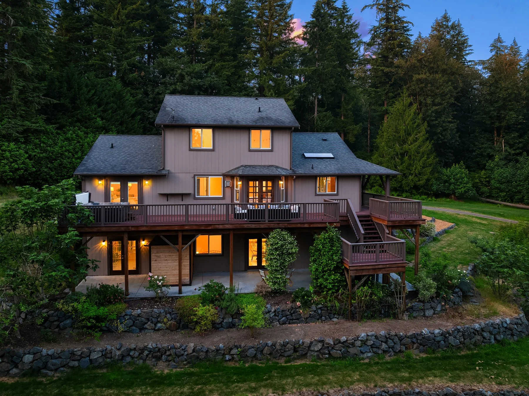 Seller in Duvall | $1,285,000
