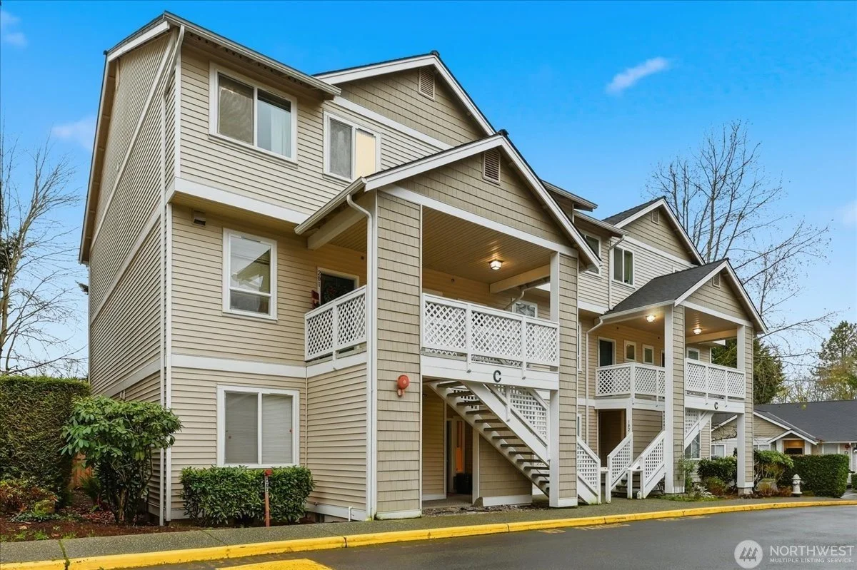 Represented Buyer in Kenmore | $485,000