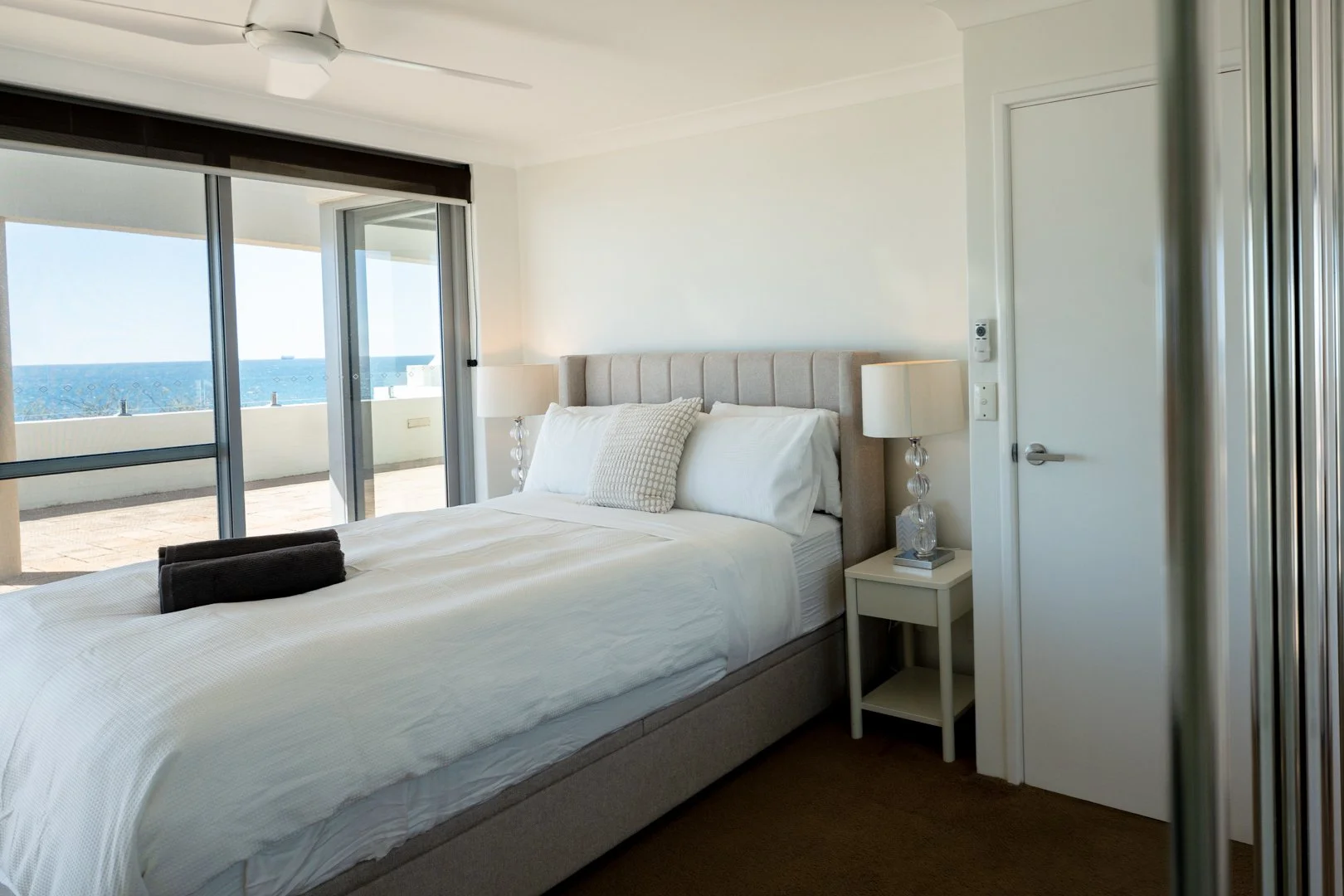 Cottesloe Beach View Apartments 16-14.jpg