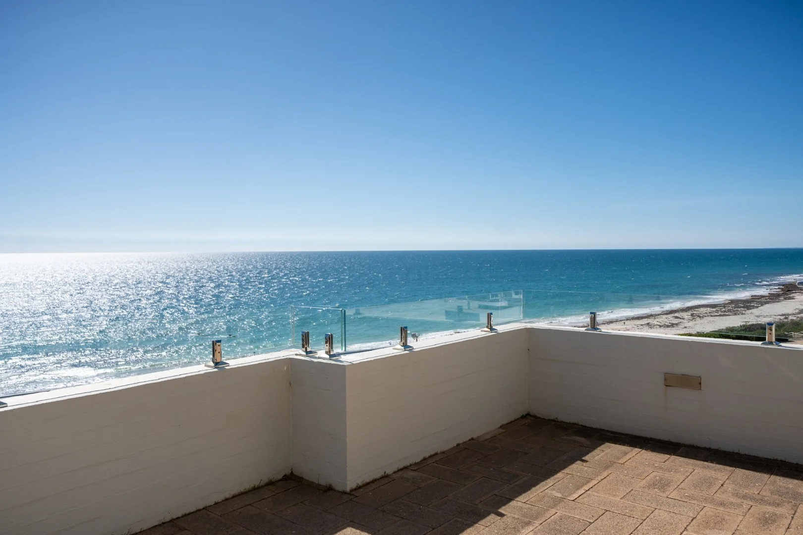 Cottesloe Beach View Apartments 16-23.jpg