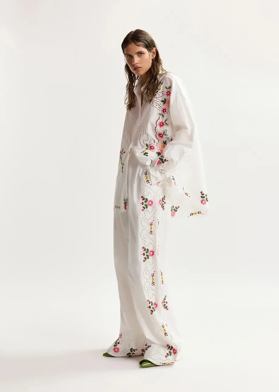 Essentiel Hose mit Stickerei