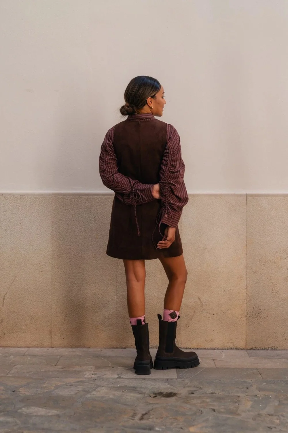 lorena-velour-dress-dark-brown_05.jpg