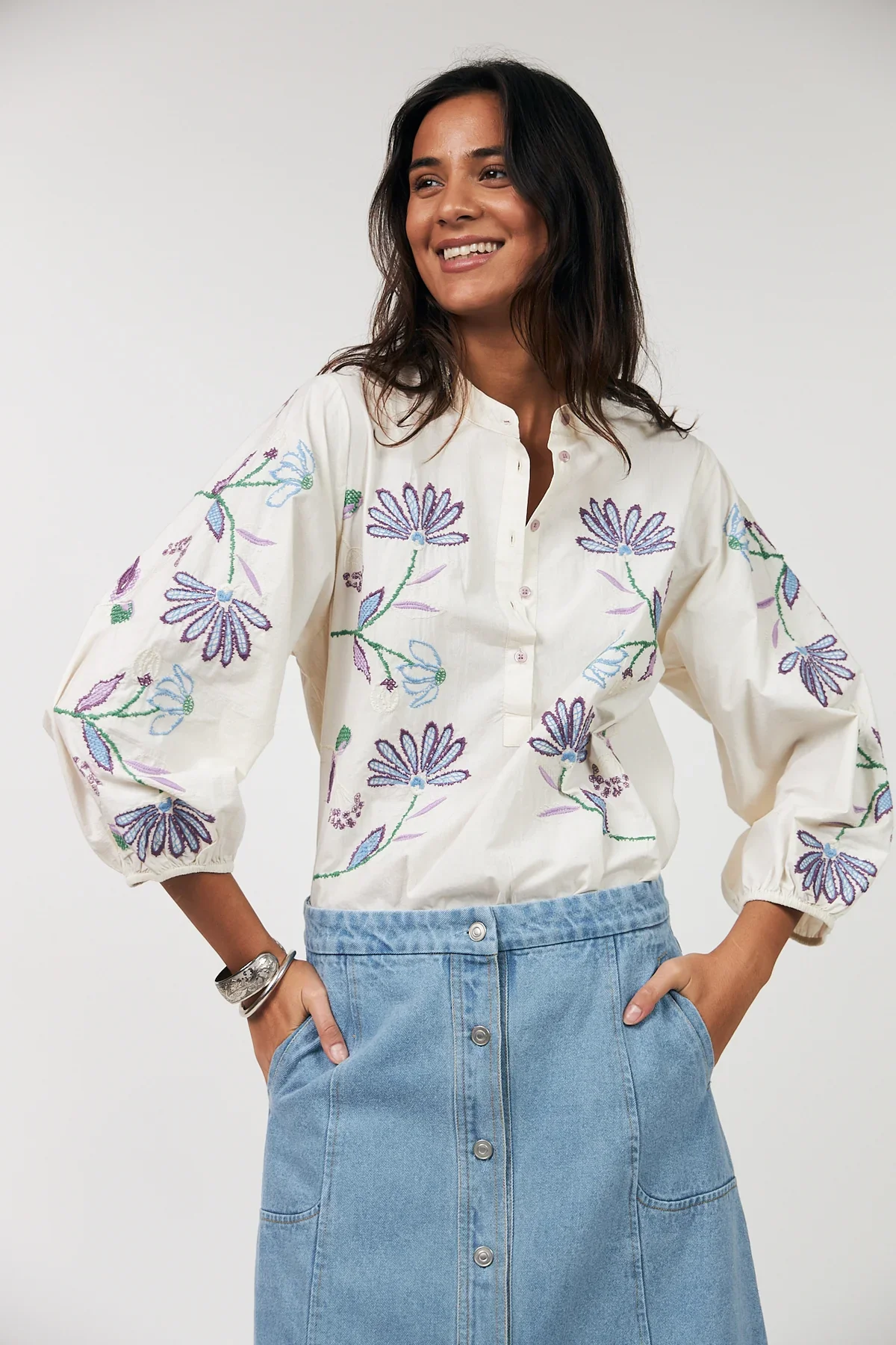 FaithLL_Bluse-Blouse-26101-1001-02_Creme.jpg.webp