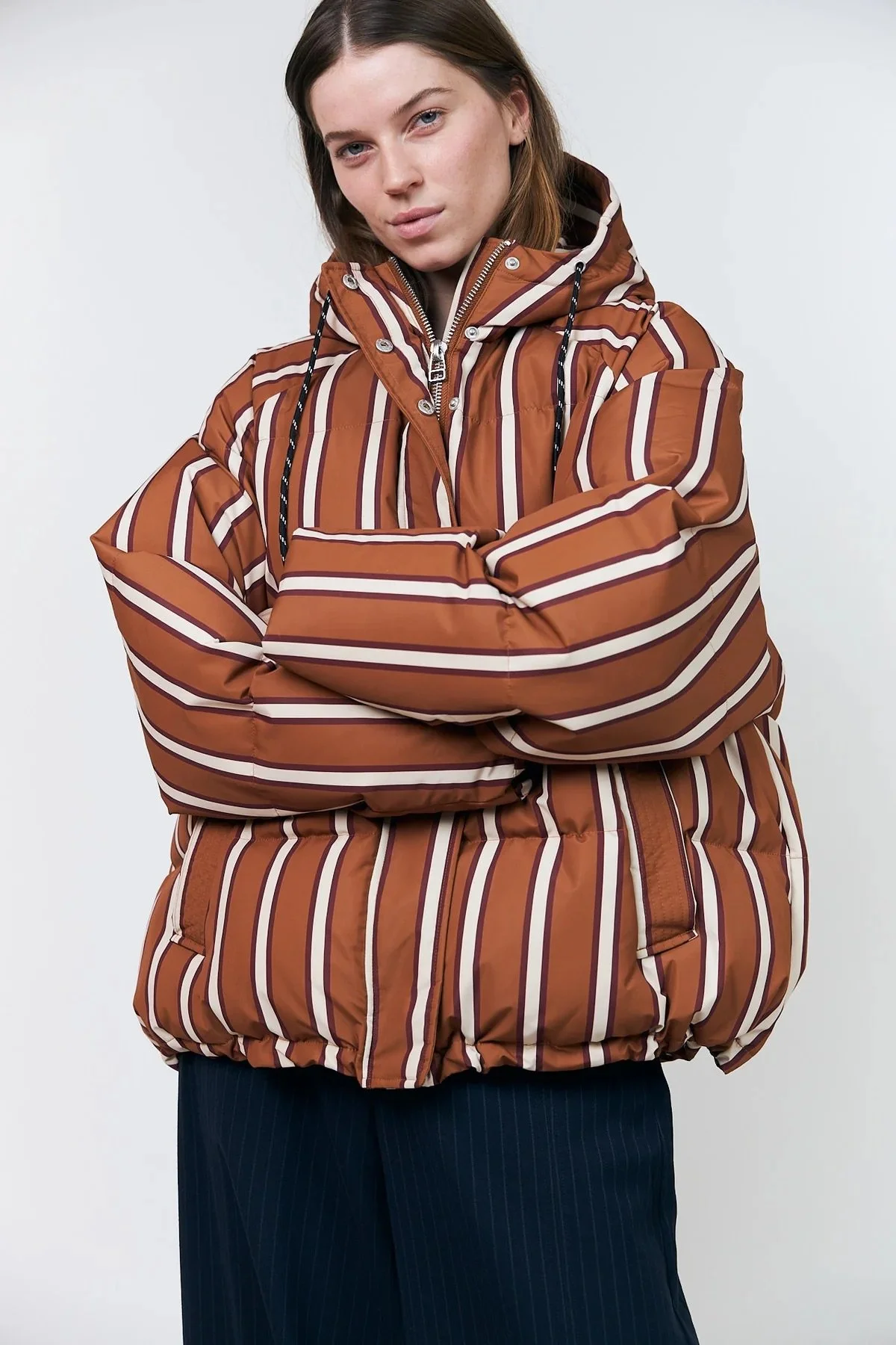 ShelbyLL_Jacke-Outerwear-26400-7000-Rostbraun.jpg