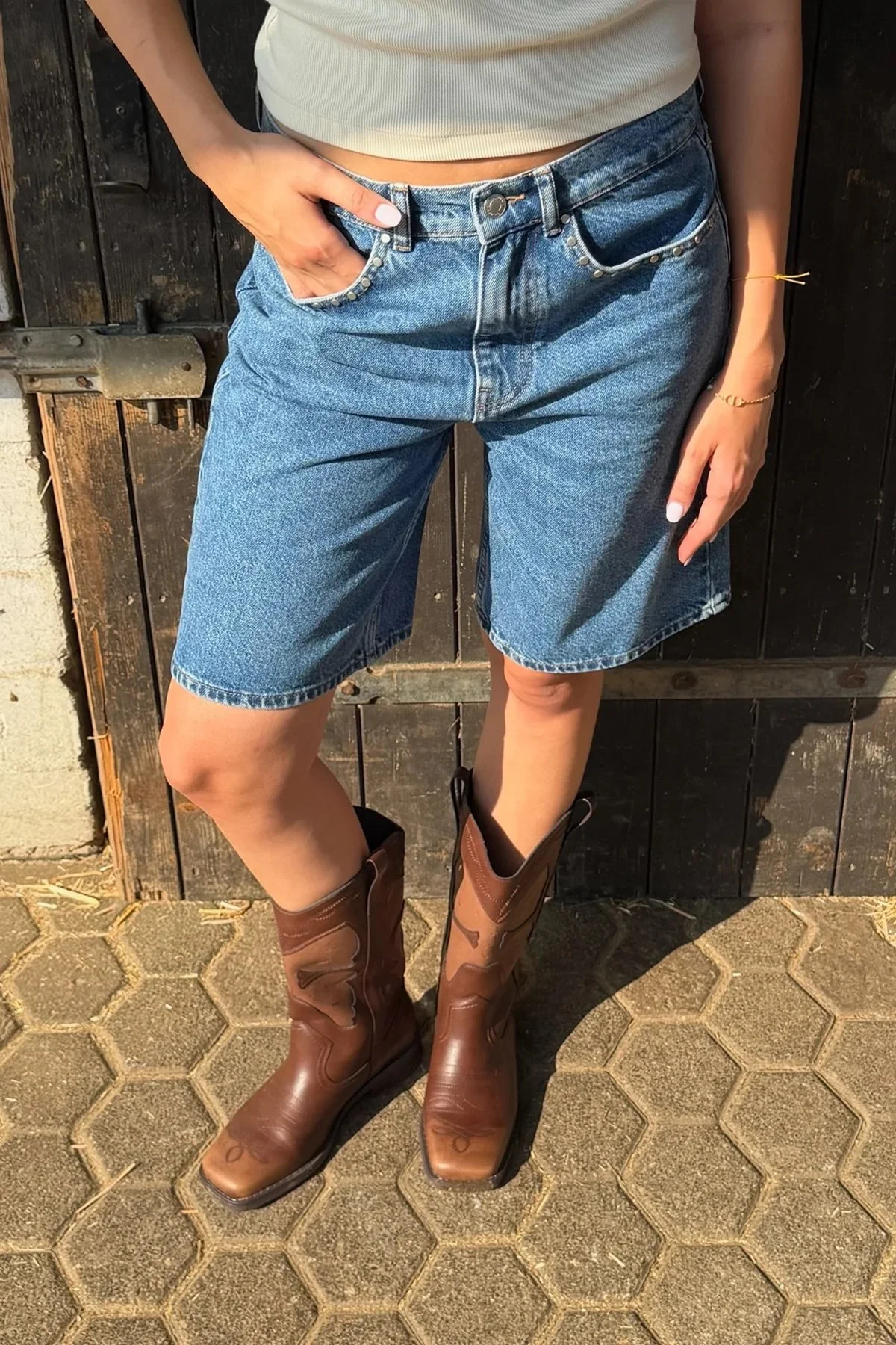 alva-denim-bermuda_2.jpeg