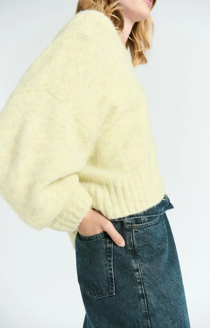 EAST18VMH25-POUMOU-MODEL-1-large.jpg