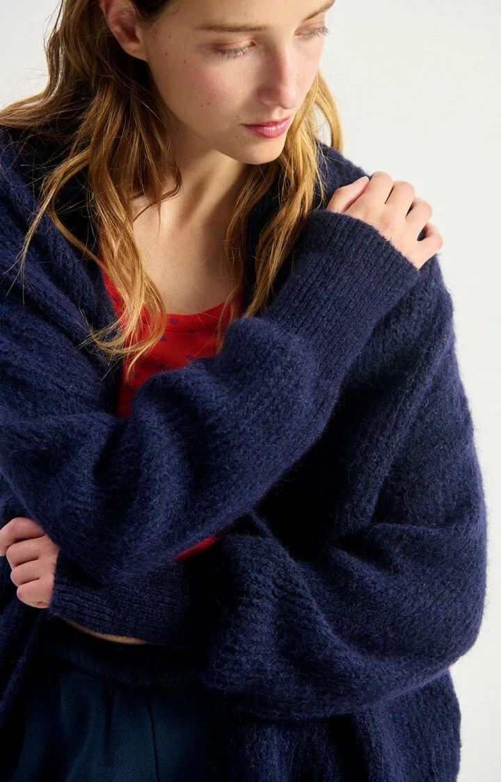 EAST19AH25-NAVYCH-MODEL-3-large.jpg
