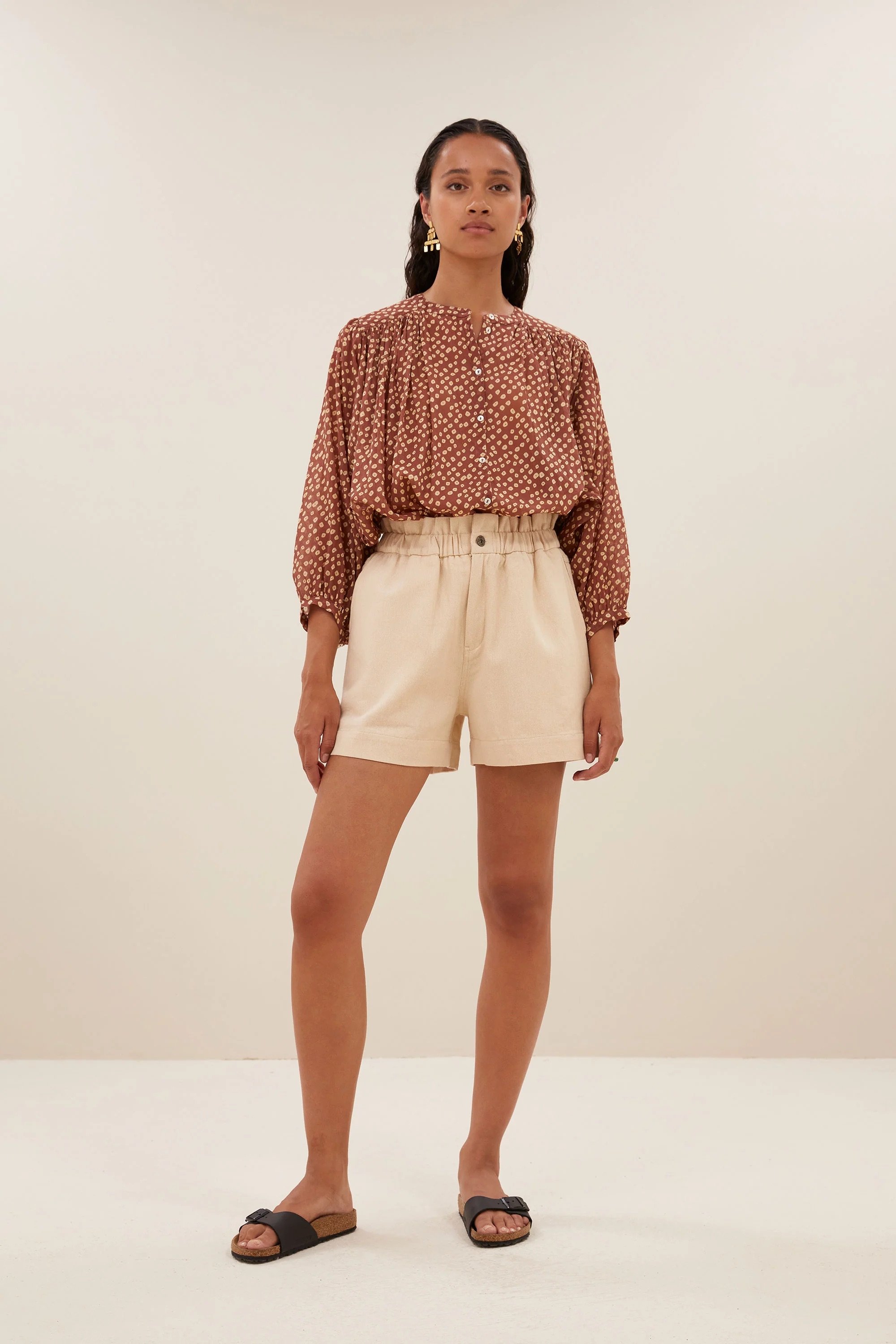 By Bar Shorts Leon in Puder