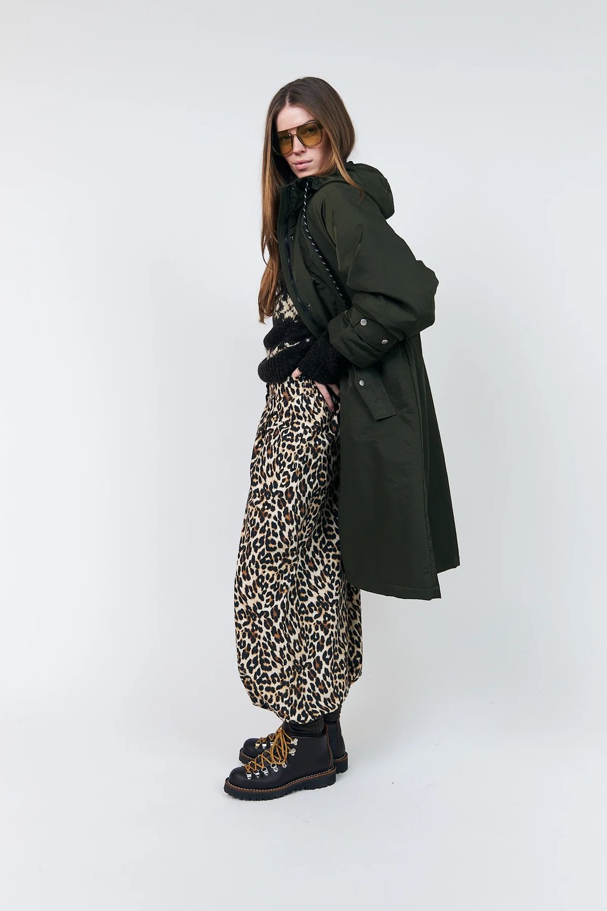 SheaLL_Mantel-Outerwear-26477-7008-Dunkelgrun-3.jpg