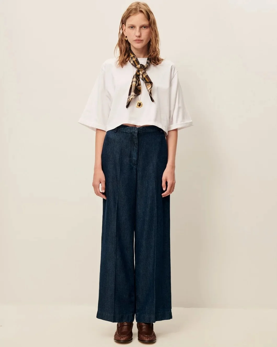 WXL_Babe_optical_white-Aldivio_indigo_blue-002.jpeg