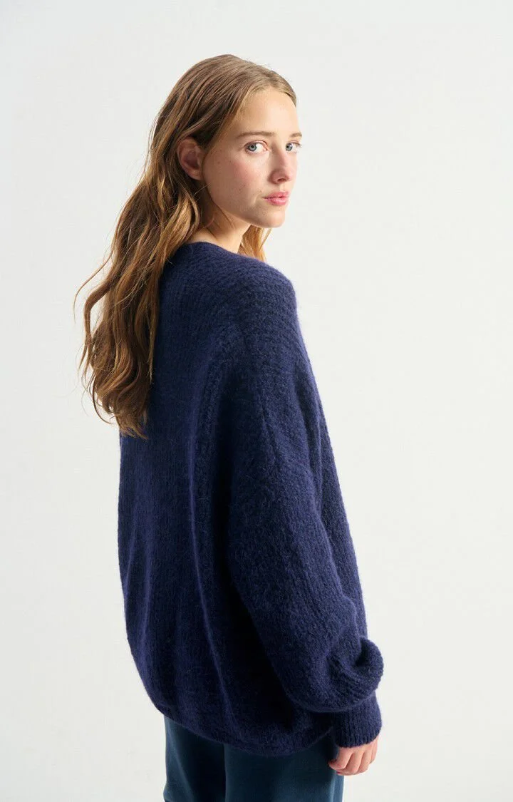EAST19AH25-NAVYCH-MODEL-2-large.jpg