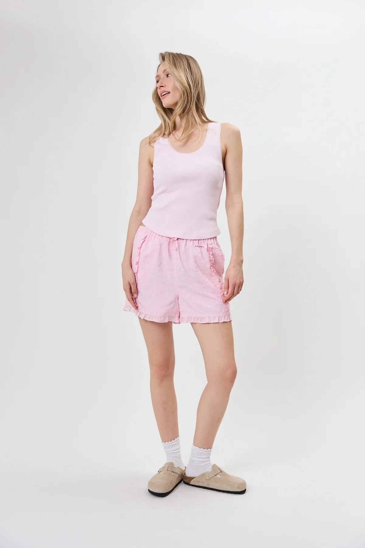 ValeVolantShorts_BabyRose_1005743021_420.jpg