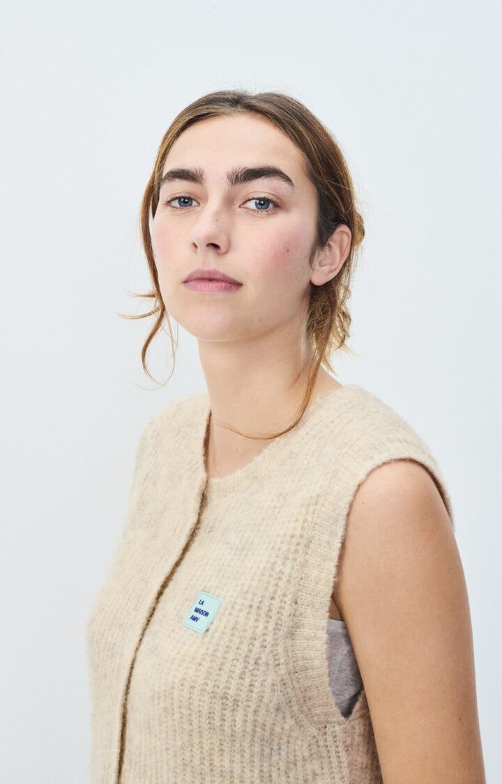 EAST19MCE25-POUCHI-MODEL-6-large.jpg