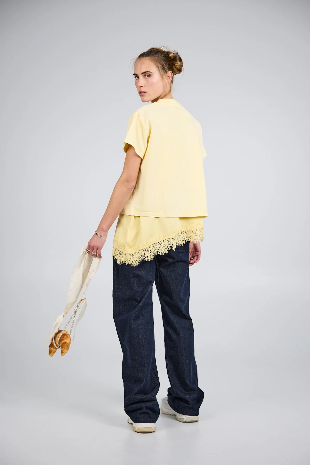 Ella Boxy T-Shirt Butter Yellow Acid 10051540100001 _46.jpg
