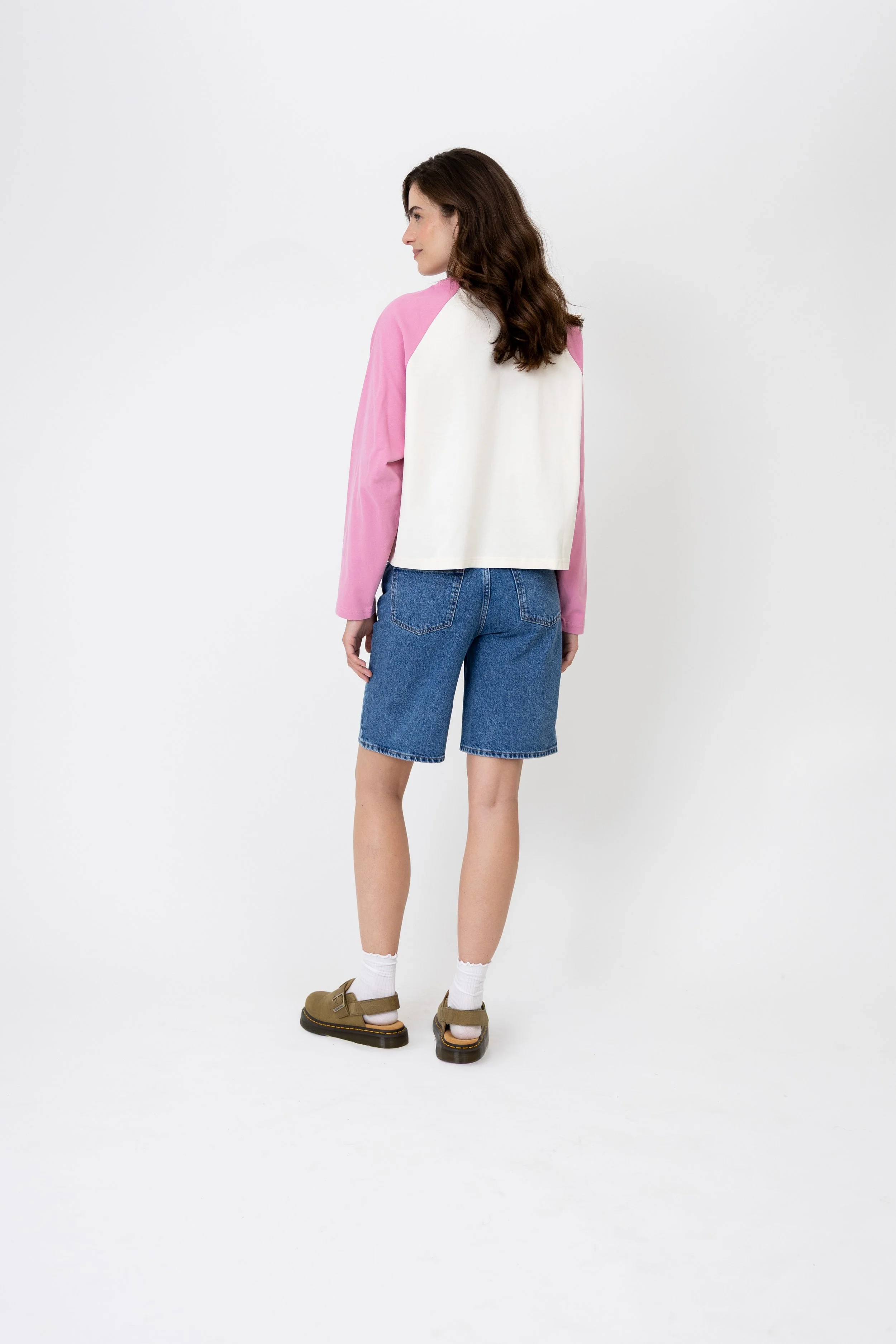 Regular Raglan Longsleeve_Off-White_100681 1001_2311.jpeg