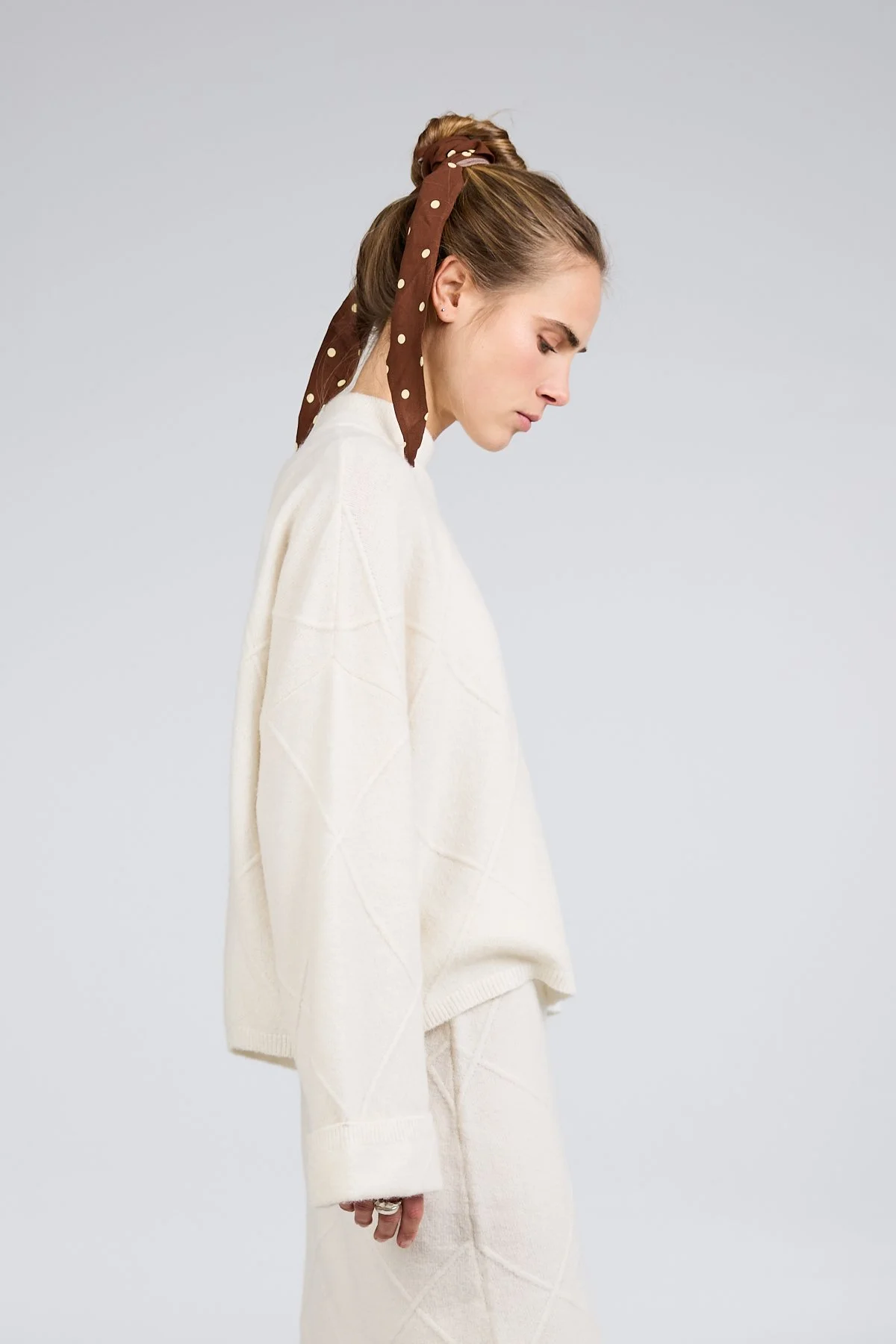 Nevi Scarf Cocoa Dust Polkadot 10050780490010_90.jpg