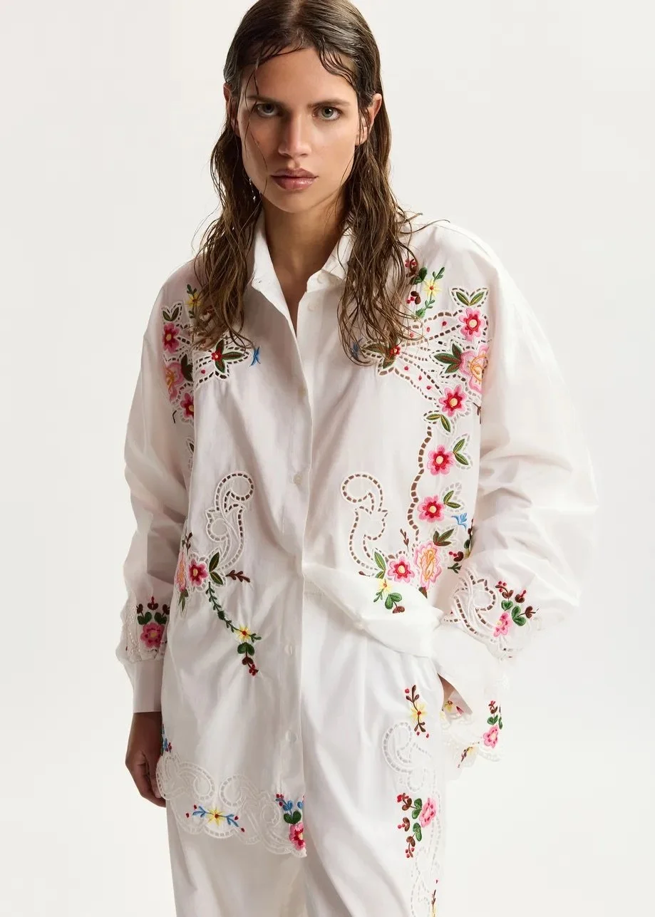 Essentiel Bluse mit Stickerei