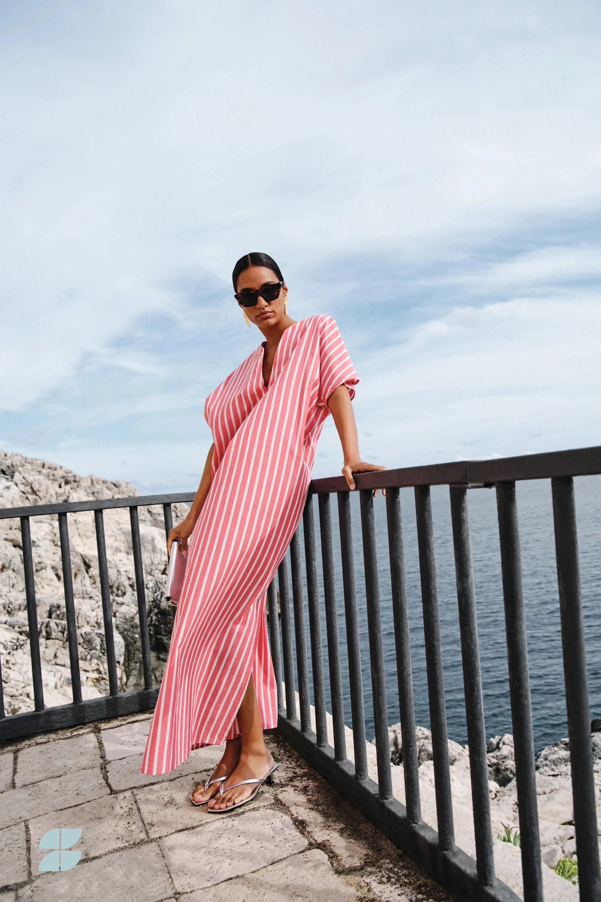By Bar Midikleid Bali in Red Stripe
