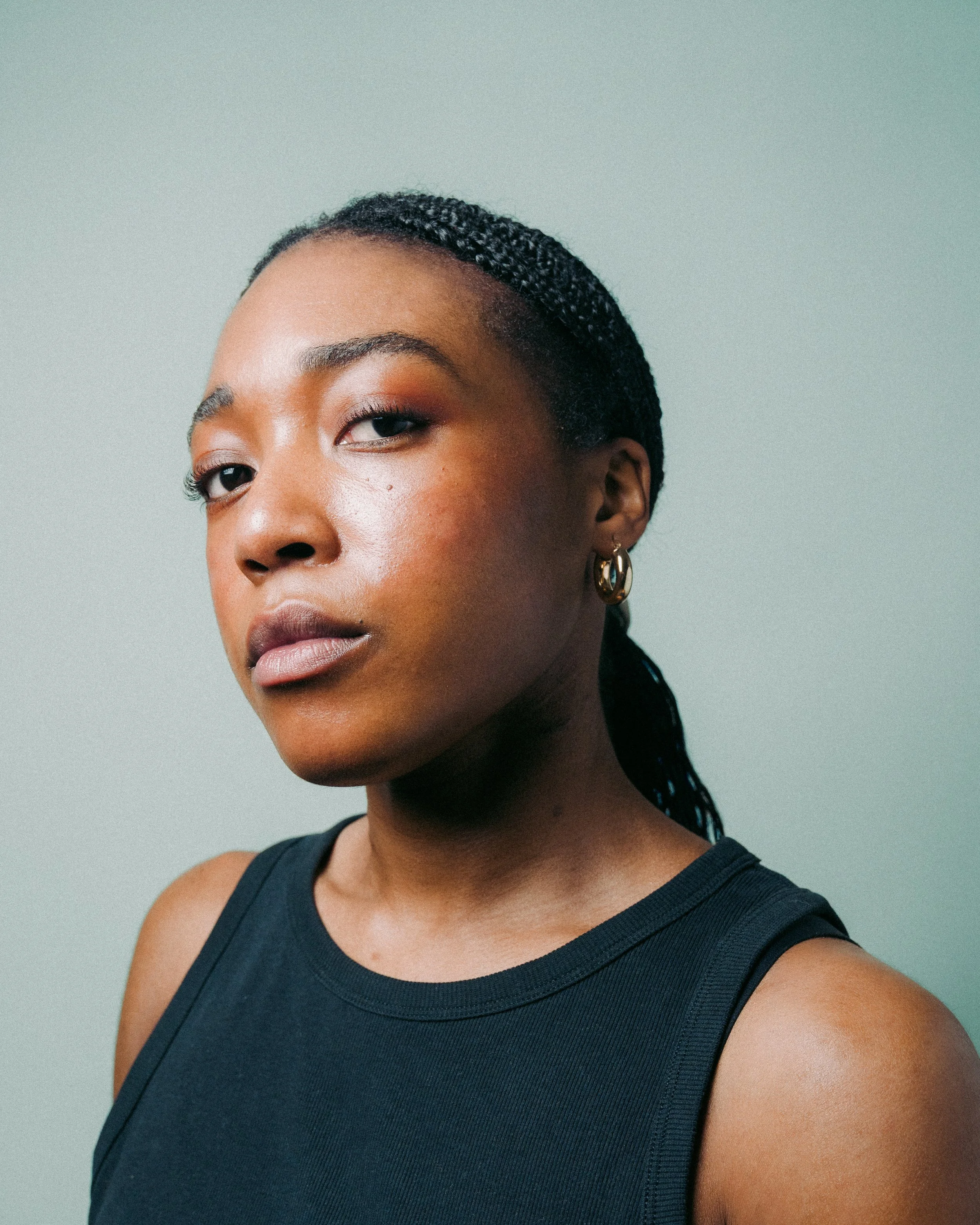 1.4 - Miriam - Portrait - Headshots V3-1.jpg