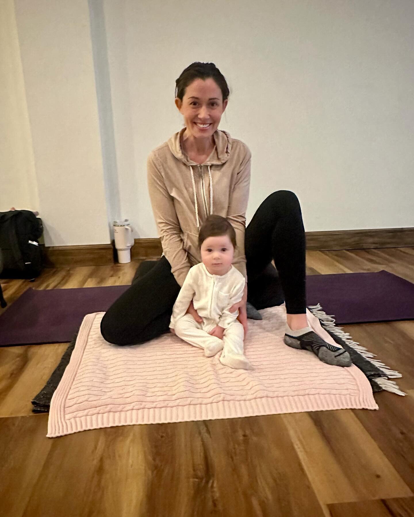 BYOBaby Yoga Tomorrow 10:45-11:45am @nurturenashvilleyoga 
What&rsquo;s the best part of a &ldquo;baby led class&rdquo;? 
There&rsquo;s zero pressure! (For you &amp; for your lil one 🥰). 

*You&rsquo;re never late even if the class has already start