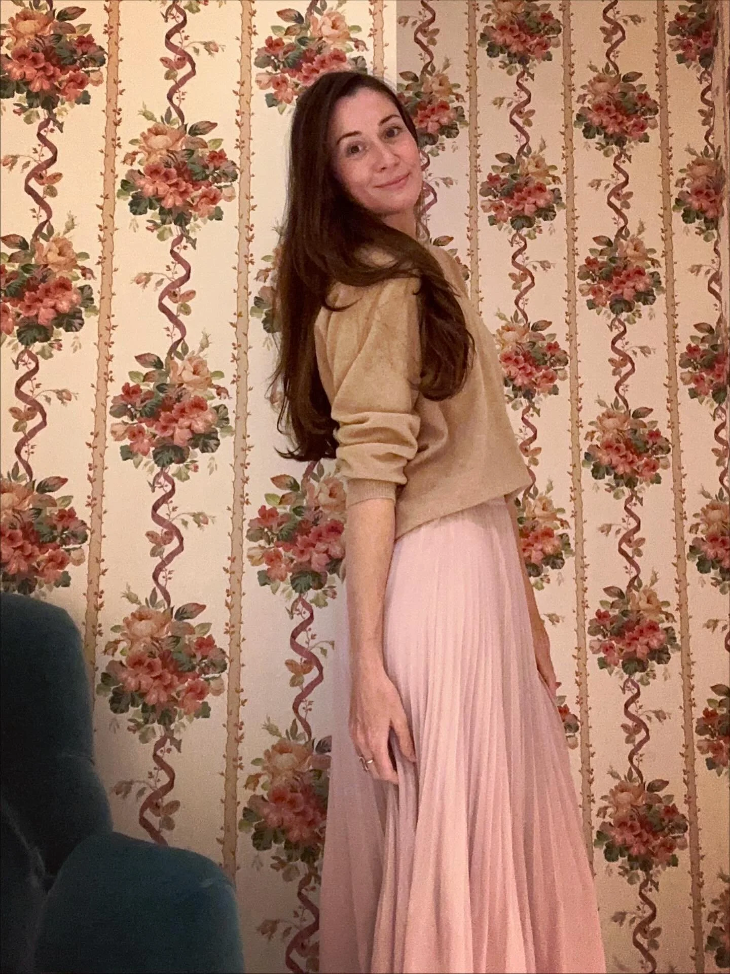 Couldn&rsquo;t resist a lil impromptu powder room photo shoot 😆

#nyc #bathroominspo #saturdayvibe #happiness #happyinlove #momstyle