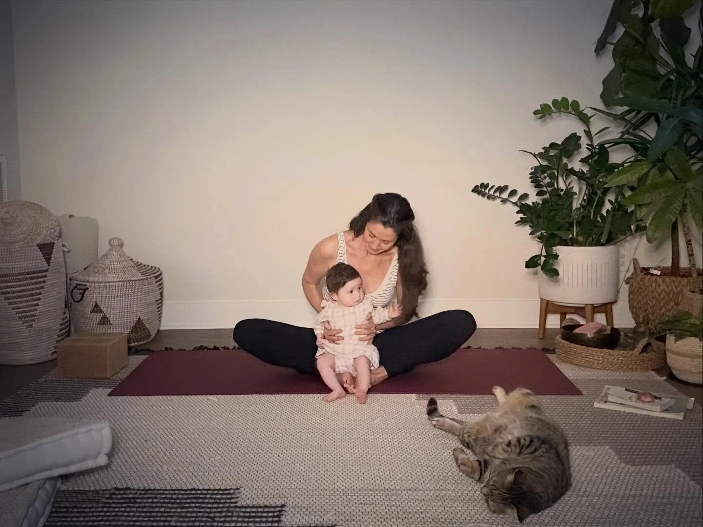 Baby &amp; Me 
11-12pm today (Friday 3/20)
@montclair_baby 

We will soften, connect, move, massage, play, sing, laugh, and sometimes cry. It&rsquo;s a baby led class so we follow their lead. (Even if they cry the whole time it&rsquo;s okay. ❤️)