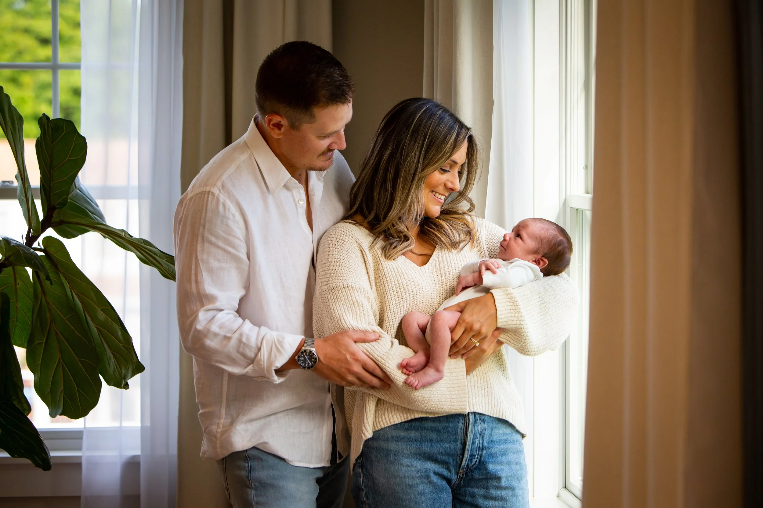 Easton-MA-Portrait-Photographer-Newborn-lifestyle