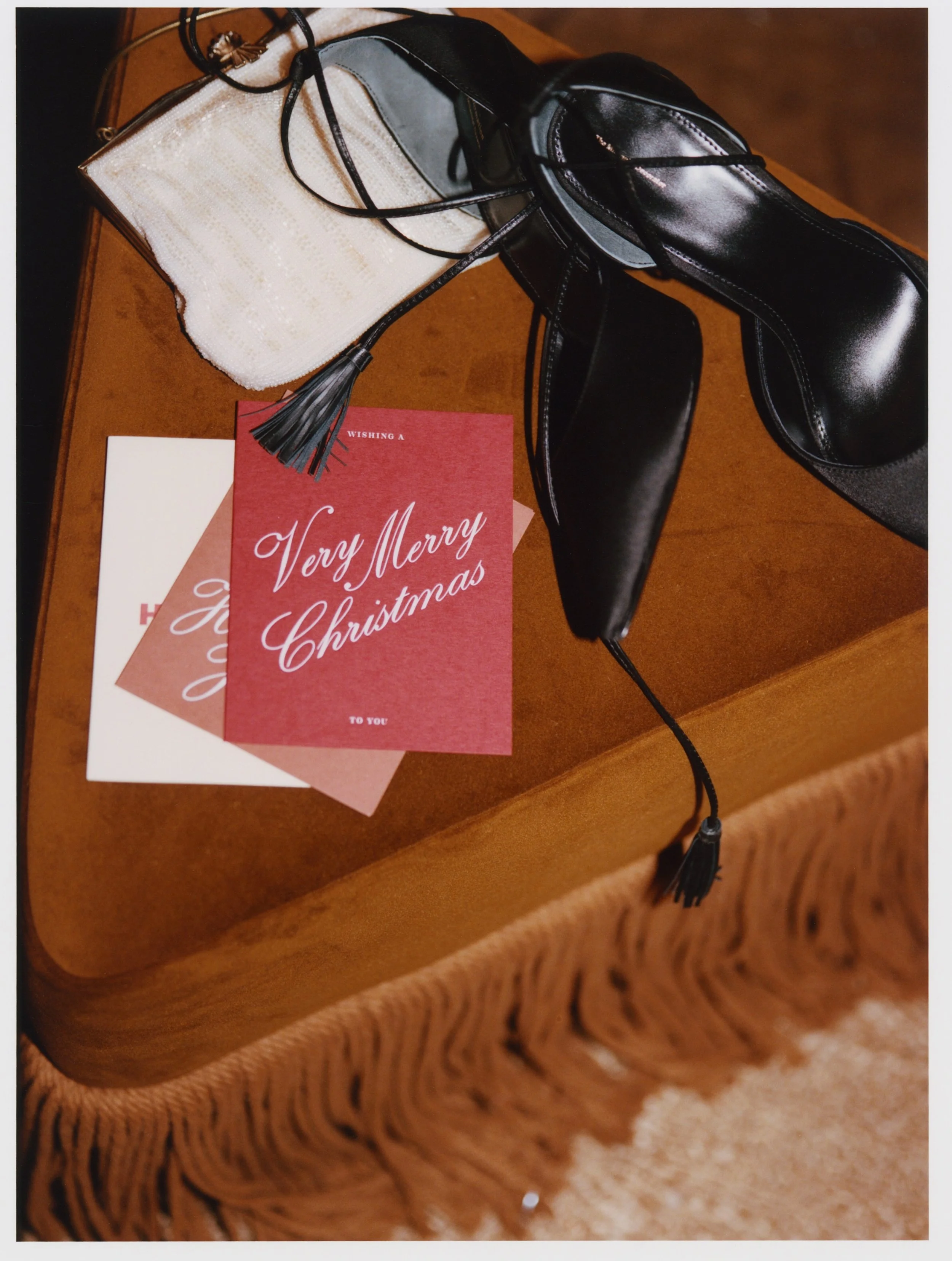 jaymespaper_holiday2026_film_handprint-2.jpg