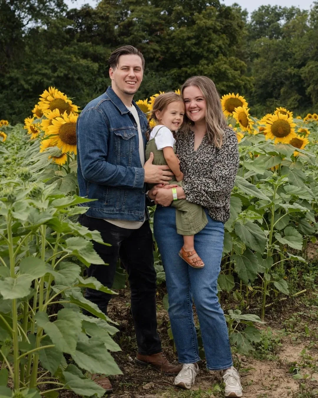 The end of summer is bittersweet, but the memories made are the sweetest - nothing bitter about it. ☀️

Happy first day of fall, from the Bailey Photo team! 🧡🌻