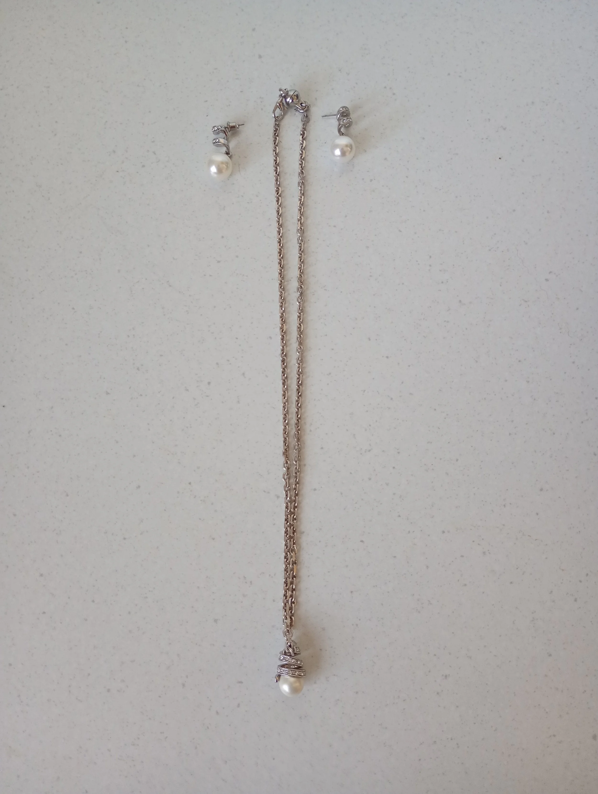 Vintage Faux Pearl & Rhinestone Jewellery Set Matching Necklace & Earrings