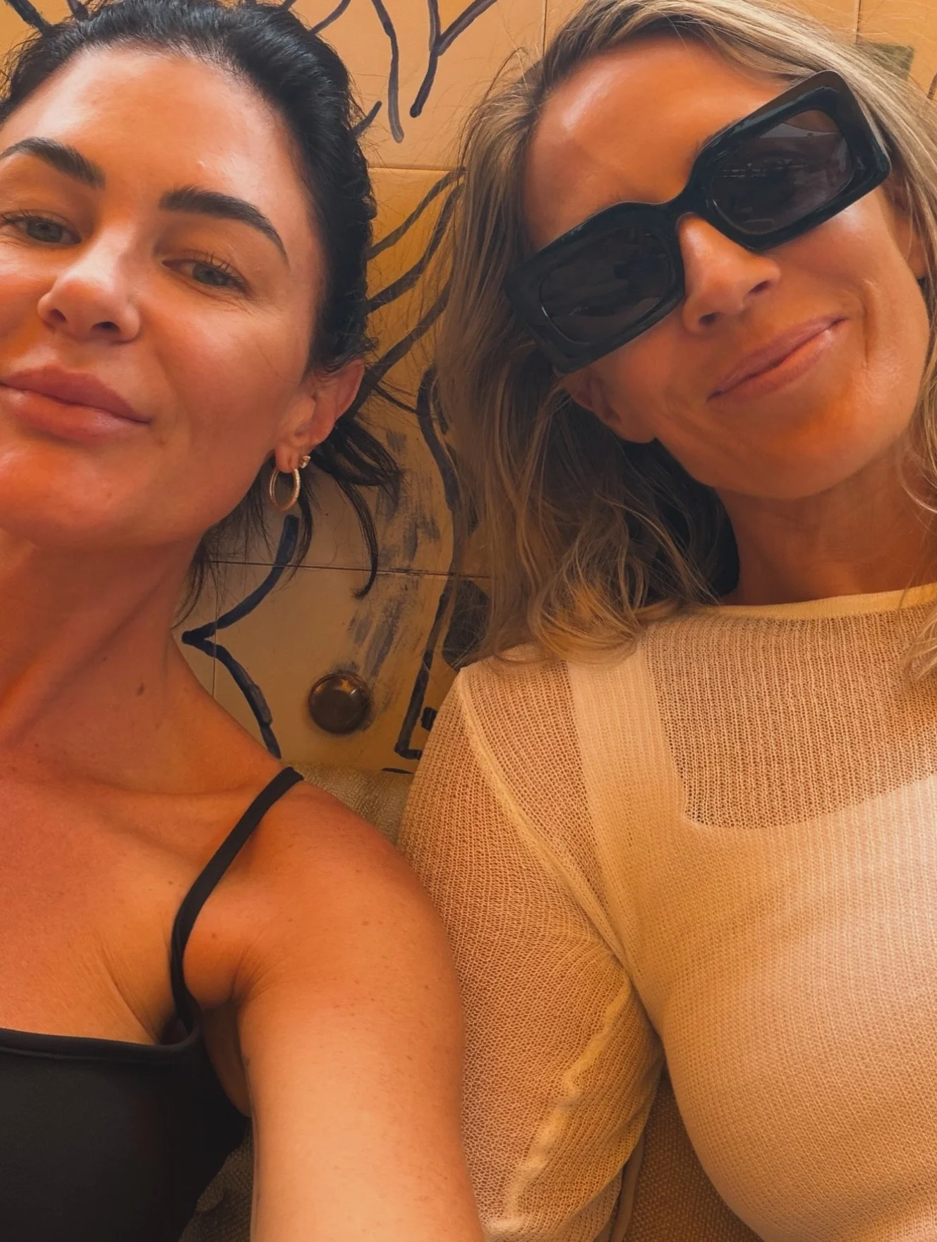 Meet the two heads behind VTMN 

We share a combined 17 years as emergency nurses, and after years of getting our own IVs just to recover from the demands of shift work, we realised this was something we could do together, and do better.

The idea fo