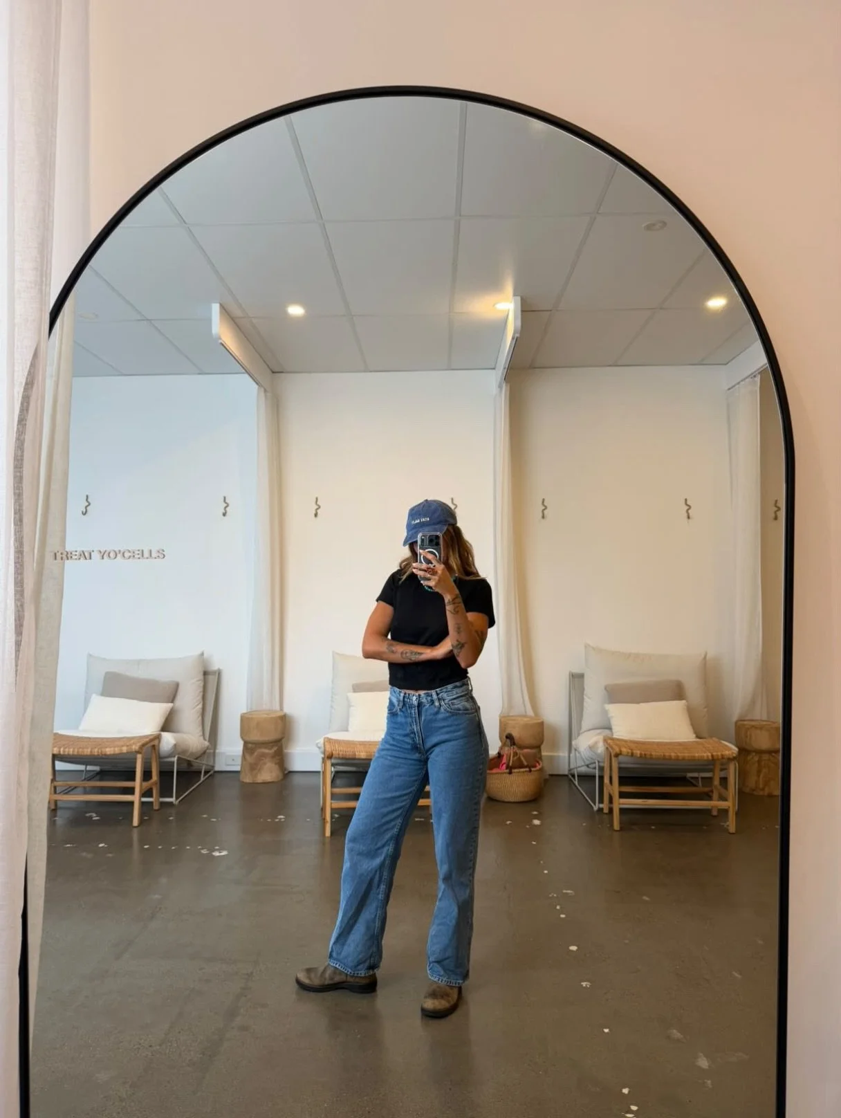 Another Monday, another reason to treat yo&rsquo;cells.

Your chair at VTMN is waiting. Book via the link in bio.