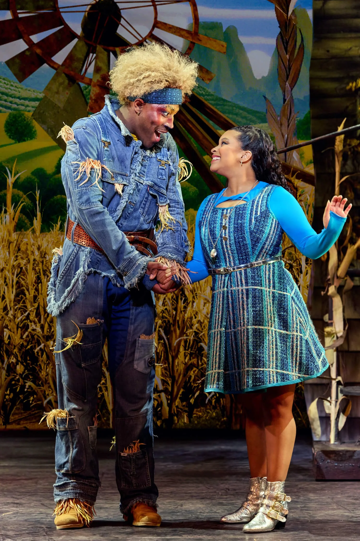 Elijah Ahmad Lewis as the Scarecrow (right) and Dana Cimone as Dorothy in The Wiz