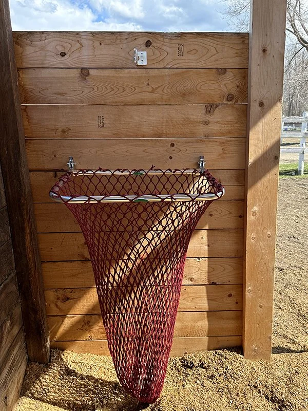 drop-down-feeder-hay-pal-apr-2023-6.jpg