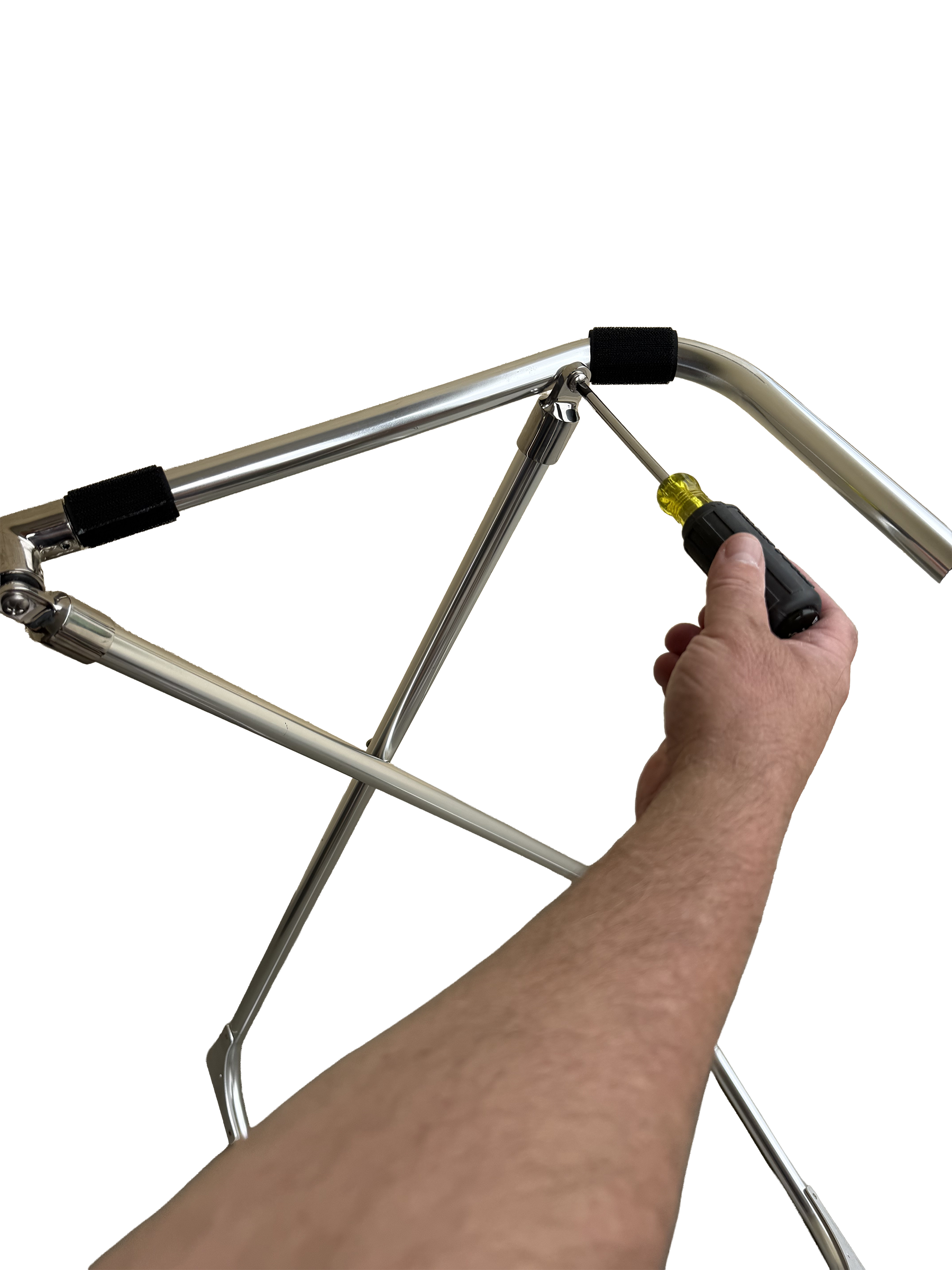 freestanding-hay-net-filler-inserting-screw.png