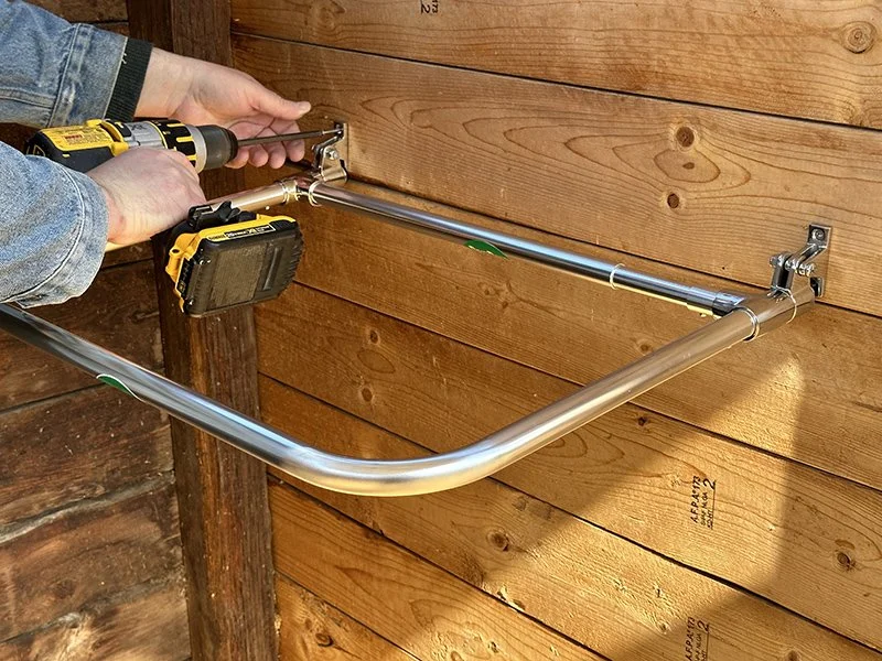 drop-down-feeder-installation-screw-in-top-hinge-screw.jpg