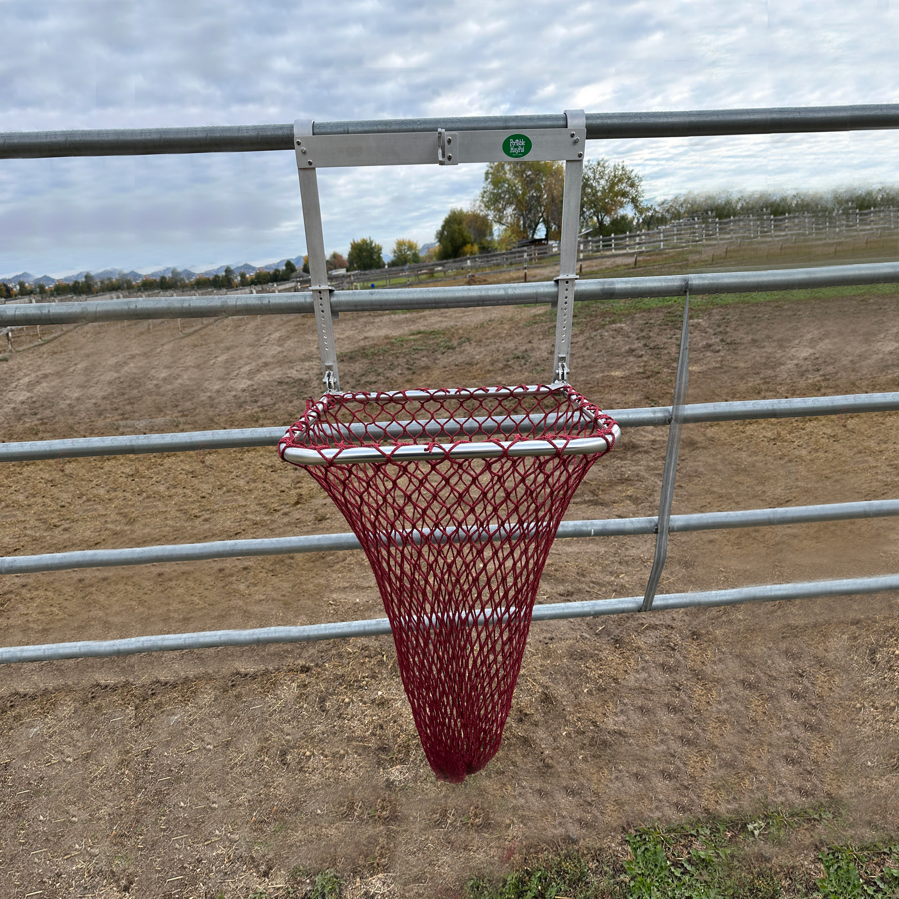 HayPal-Portable-Drop-Down-Feeder-on-gate-open2.png