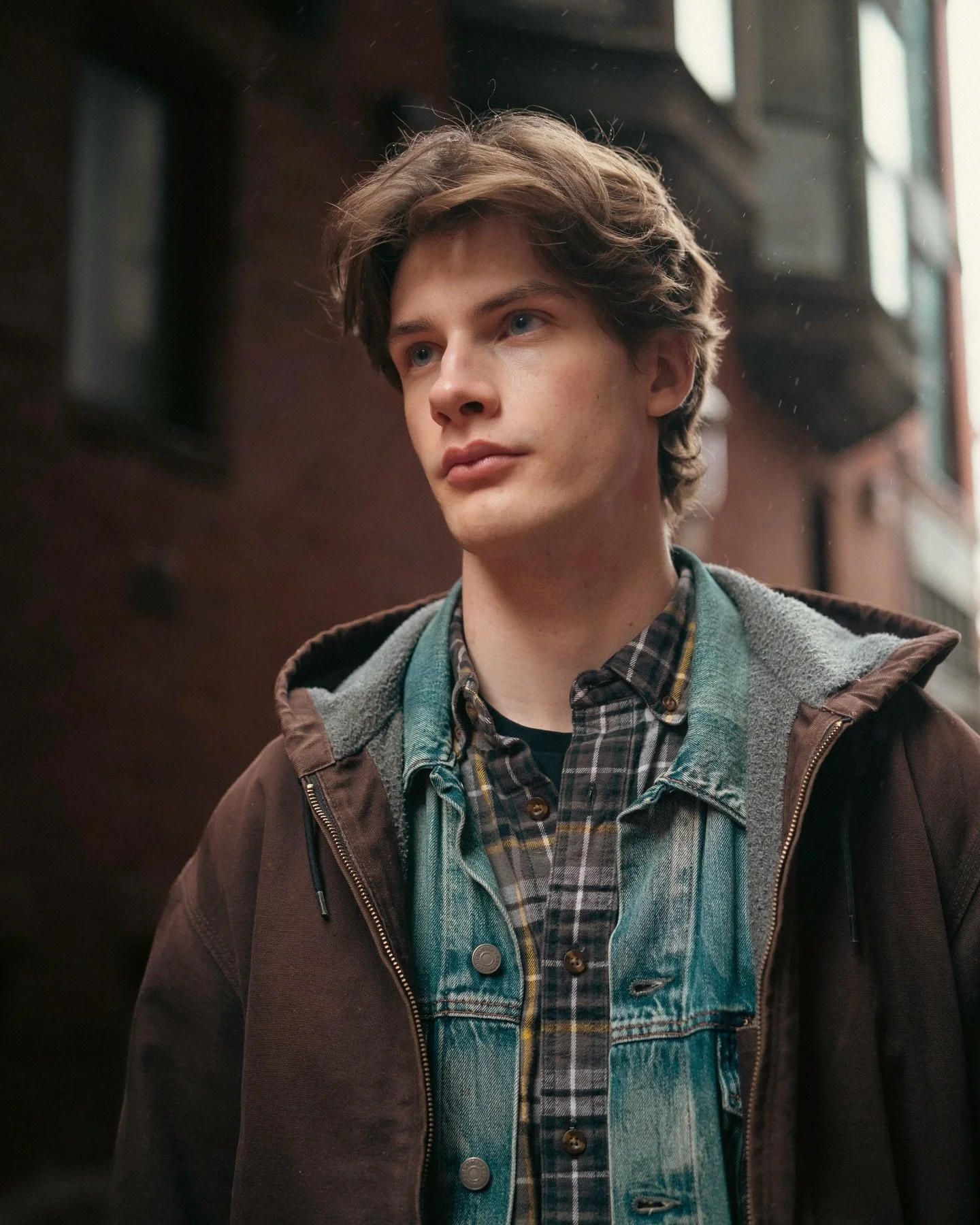 Shoot day in the park! 
Shot on Zeiss Batis 40mm f2.0 by @zeisscameralenses 
W/ @sonyalpha A7RV
-
@niklasbeger @nikkiyar @monica.eap @nathanieloaks @riley.miles @rishimainkar