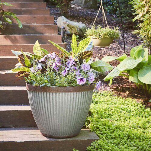 Westbury Resin Pot Planter