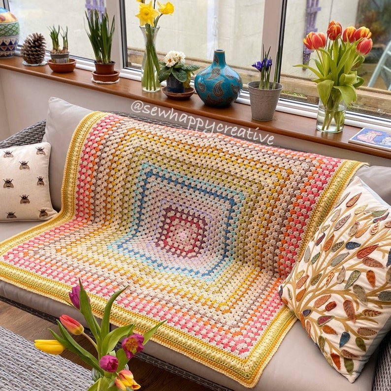 Granny Square Blanket Pattern by SewHappyCreative