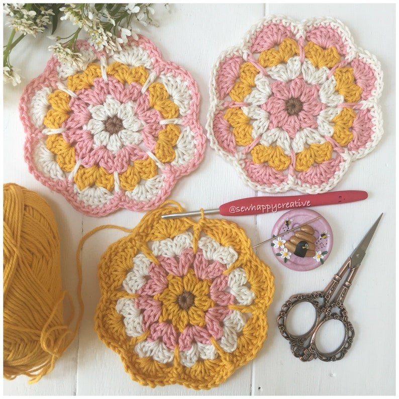 Flower Coaster Pattern by SewHappyCreative