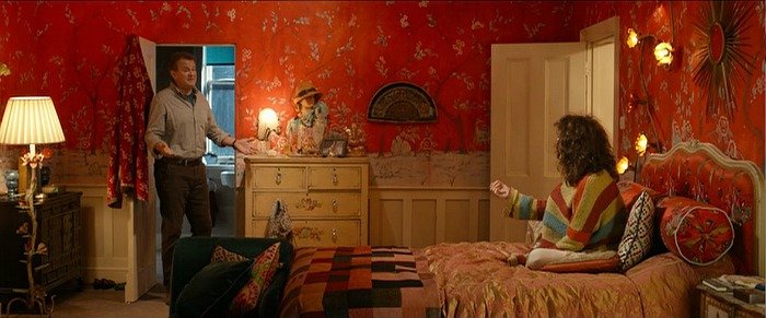 Paddington-movie-red-bedroom.jpg