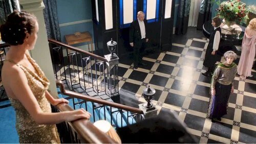 Our 12 Favorite TV Shows For A Dose Of Interior Design ONE ROOM 