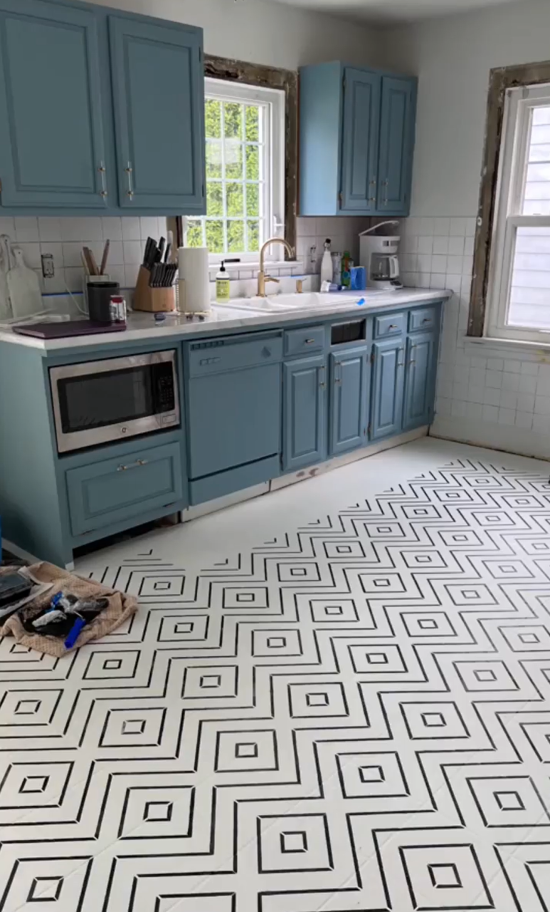 createacolorfullife-DIY-transform-kitchen-paint-appliances-linoleum.png