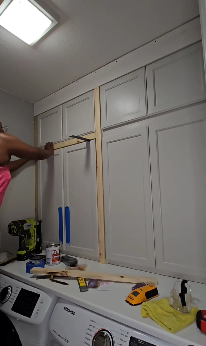 homebyjacksonandlee-DIY-elevated-laundry-room-progress-4.png